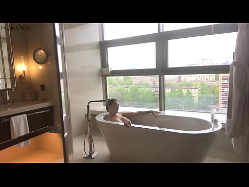 ❤️ Napakalaking babe madamdamin jerking off ang kanyang puki sa banyo ️❌ Magandang porn sa amin ️❤
